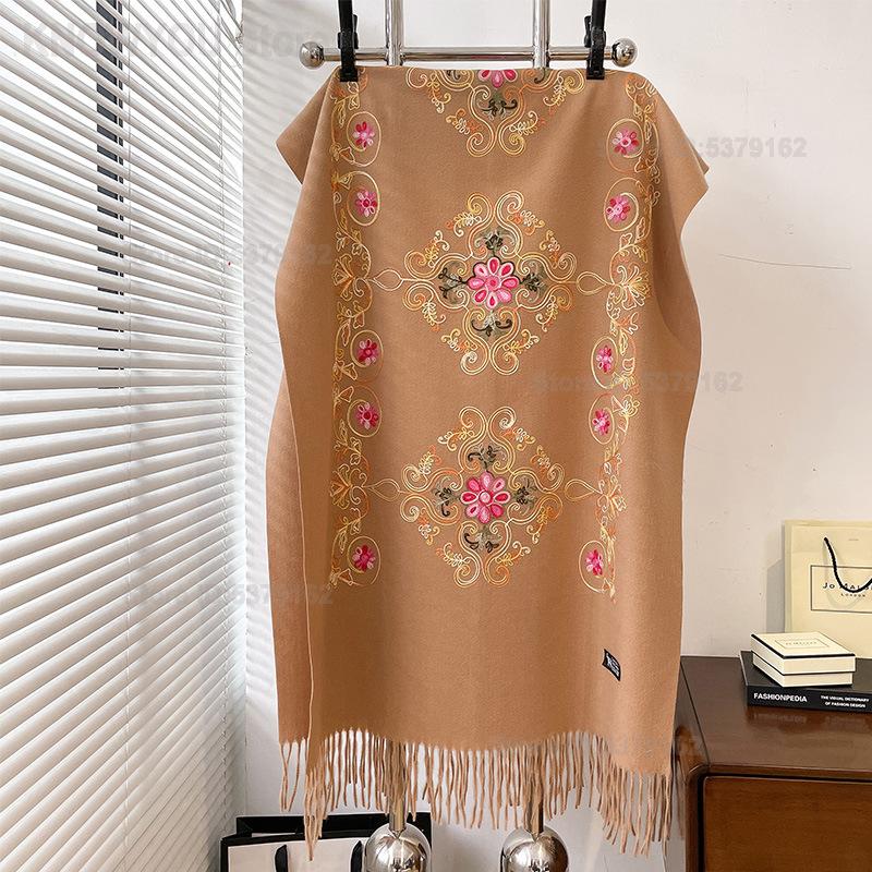 Women Vintage Ethnic Embroider - đánh giá và giá Go Ethnic Fashion